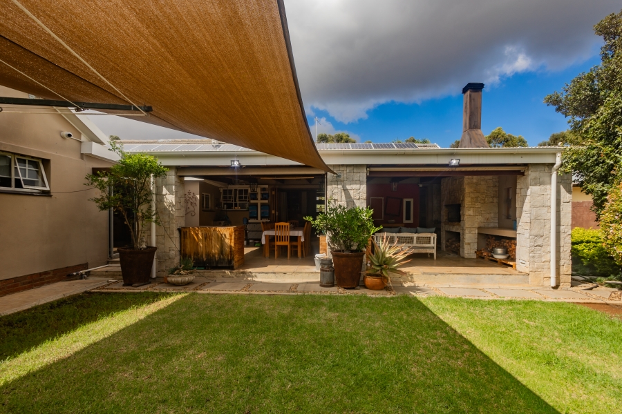 4 Bedroom Property for Sale in Panorama Western Cape